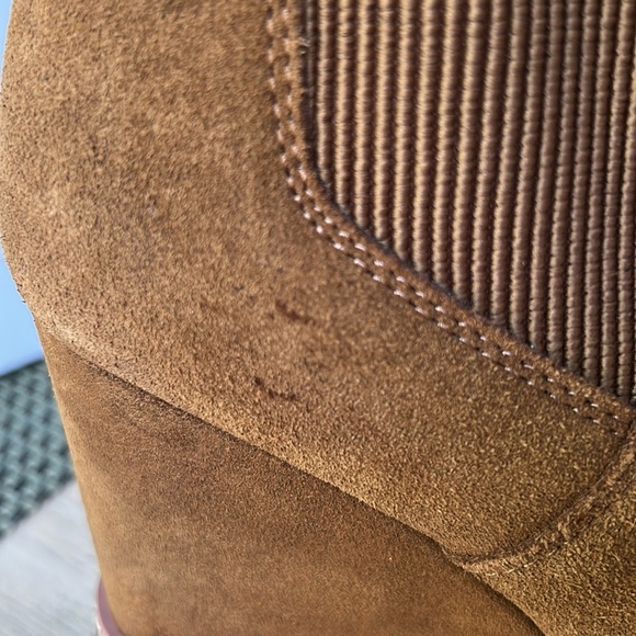 Gently used! STEVE Madden Saddle Brown Suede Wedge  Ankle Boots - Picture 11 of 12